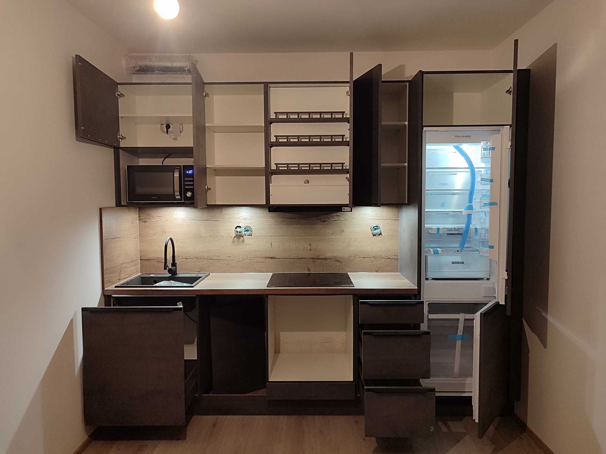 Montáž kuchyně – ukázka 5